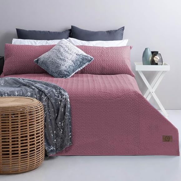 PIERRE CARDIN QUILTS